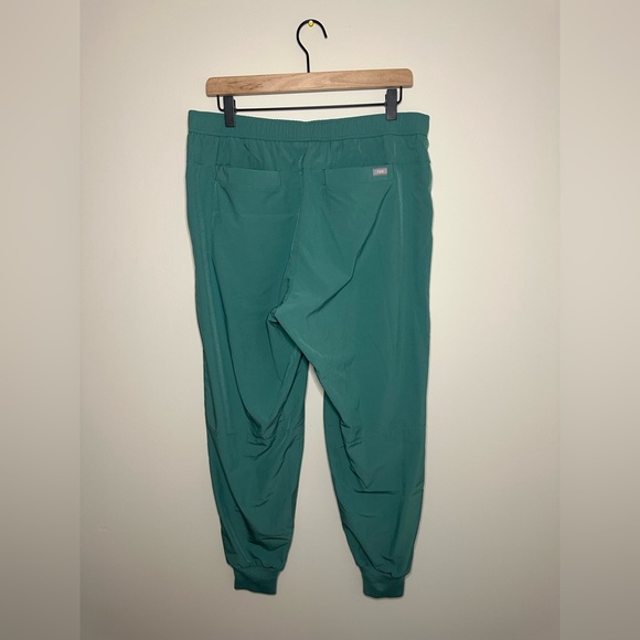 Figs Men’s Tansen Scrub Pants Eucalyptus Lined Jogger Size M/Short PO #3658 - Picture 13 of 13